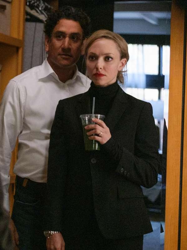 Amanda Seyfried The Dropout (2022) Elizabeth Holmes Black Blazer