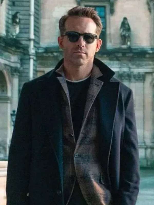 Red Notice 2021 Ryan Reynolds Black Wool Coat