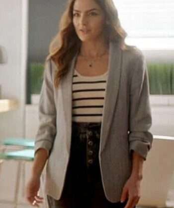 Kayla Compton The Flash S08 Gray Blazer