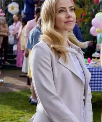 Amanda Schull The Blessing Bracelet Off White Coat
