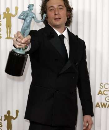 Jeremy Allen White The Bear (2022) Black Coat