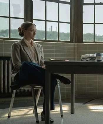 Amanda Seyfried The Crowded Room S01 2023 Rya Grey Blazer