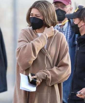Zendaya Challengers 2023 Tashi Oversized Brown Hoodie