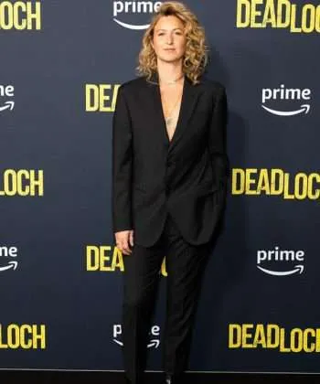 Dulcie Collins Deadloch (2023) Kate Box Black Blazer Coat