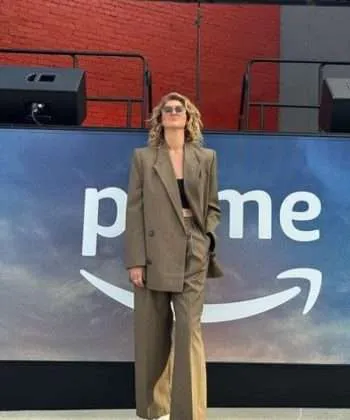 Dulcie Collins Deadloch Kate Box Brown Blazer Coat