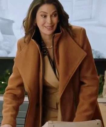 How-To-Fall-In-Love-By-Christmas-Teri-Hatcher-Coat